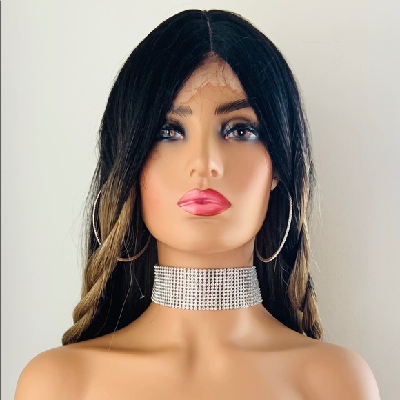 Gorgeous 36” Golden Blonde Lace Front Synthetic Wig - Picture 7 of 12